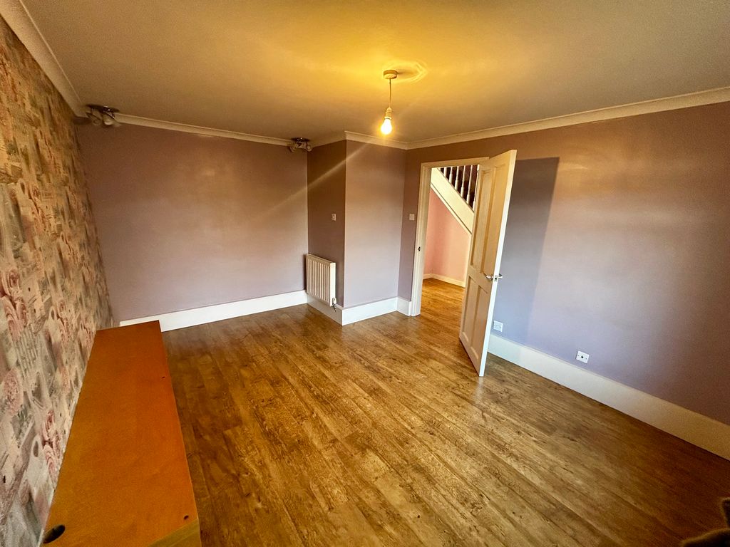 Property photo 2 of 15 Living Room