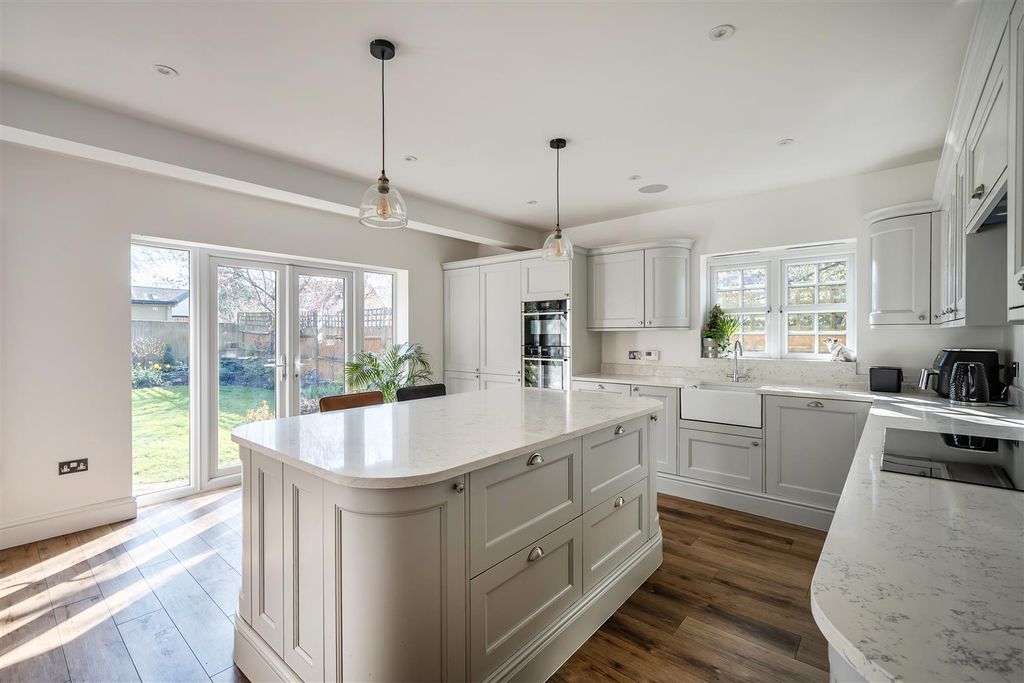 Property photo 2 of 20 1431700-12-69Bc2Acdd3170.Jpg