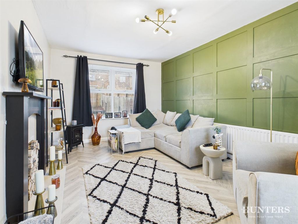 Property photo 2 of 23 Cam03792G0-Pr0353-Still002.Jpg