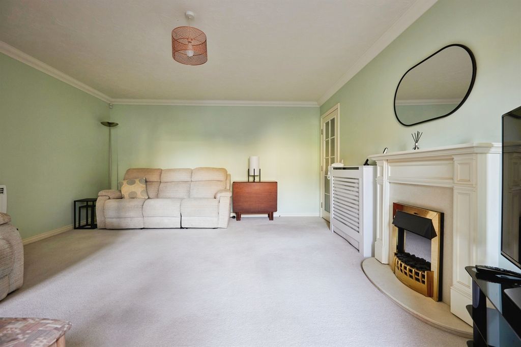 Property photo 3 of 9