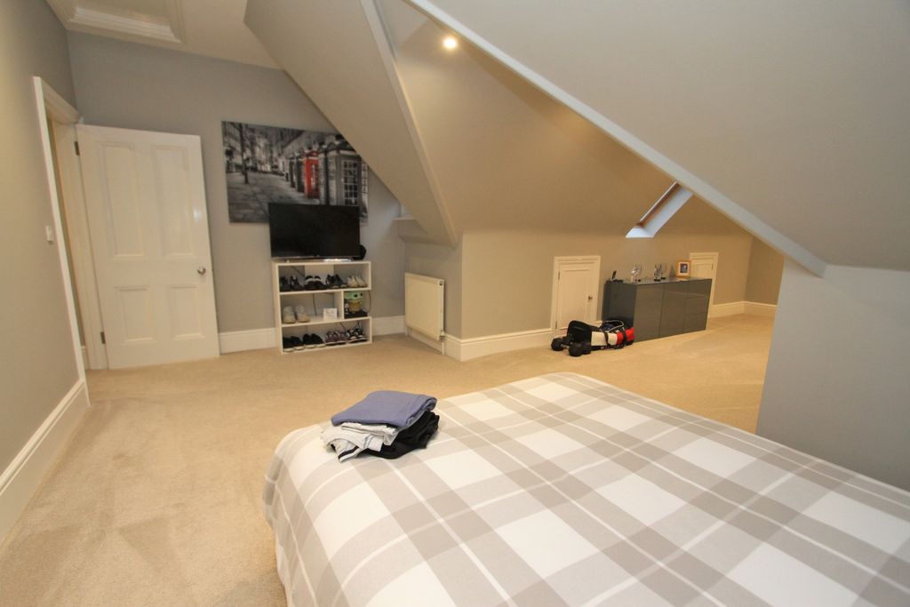 Additional image 30 of 5 bed semi-detached house for saleGaudick Road, Eastbourne BN20