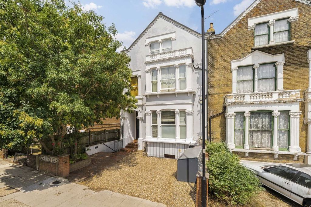 Property photo 1 of 6