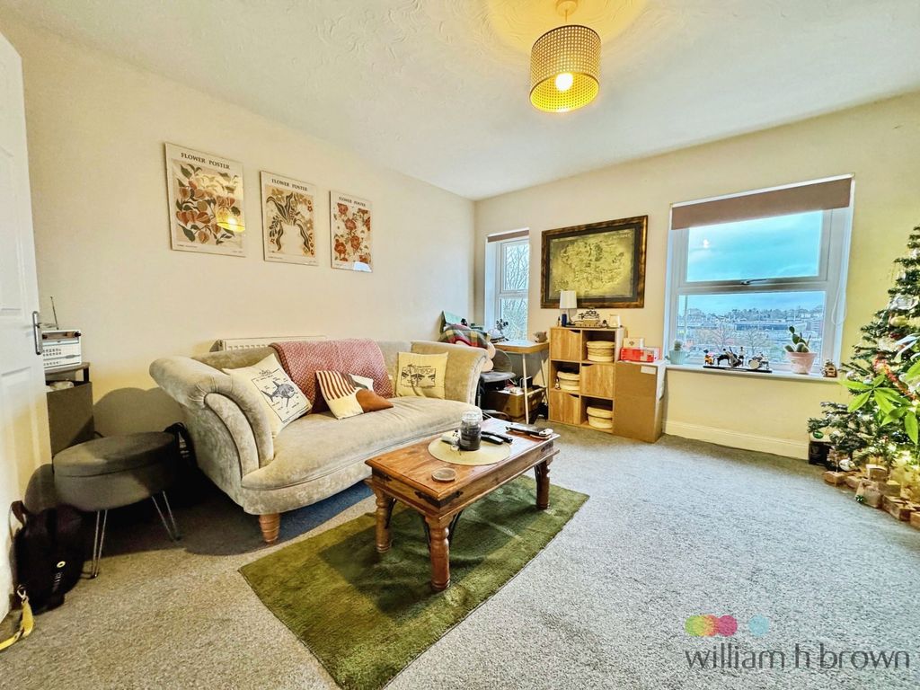Property photo 1 of 8 Image