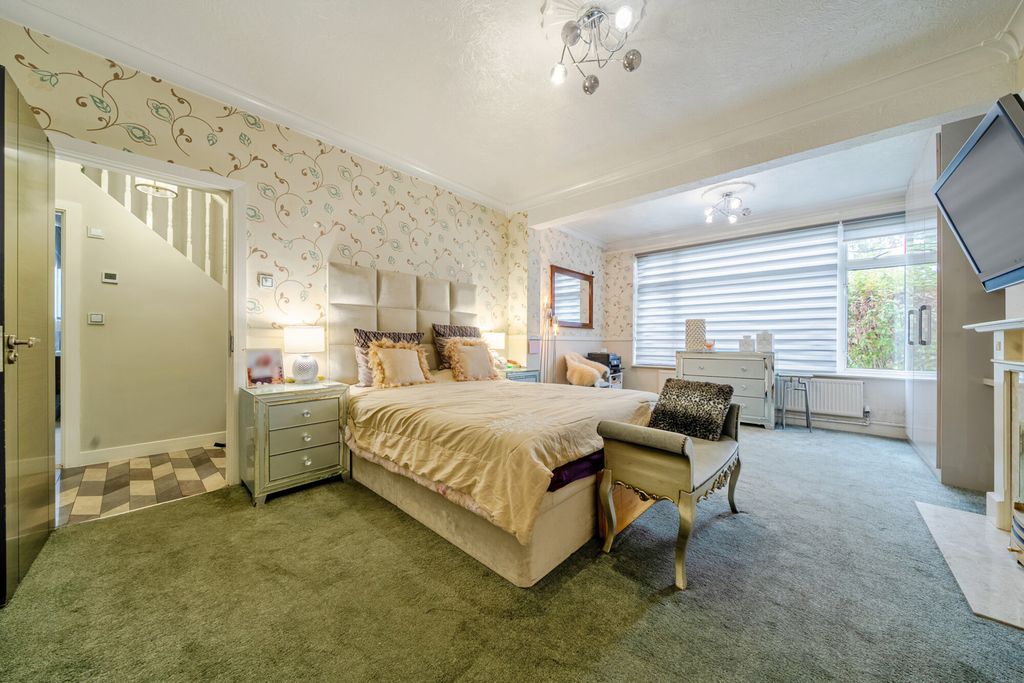 Property photo 3 of 30 1536201-30-1A1444...