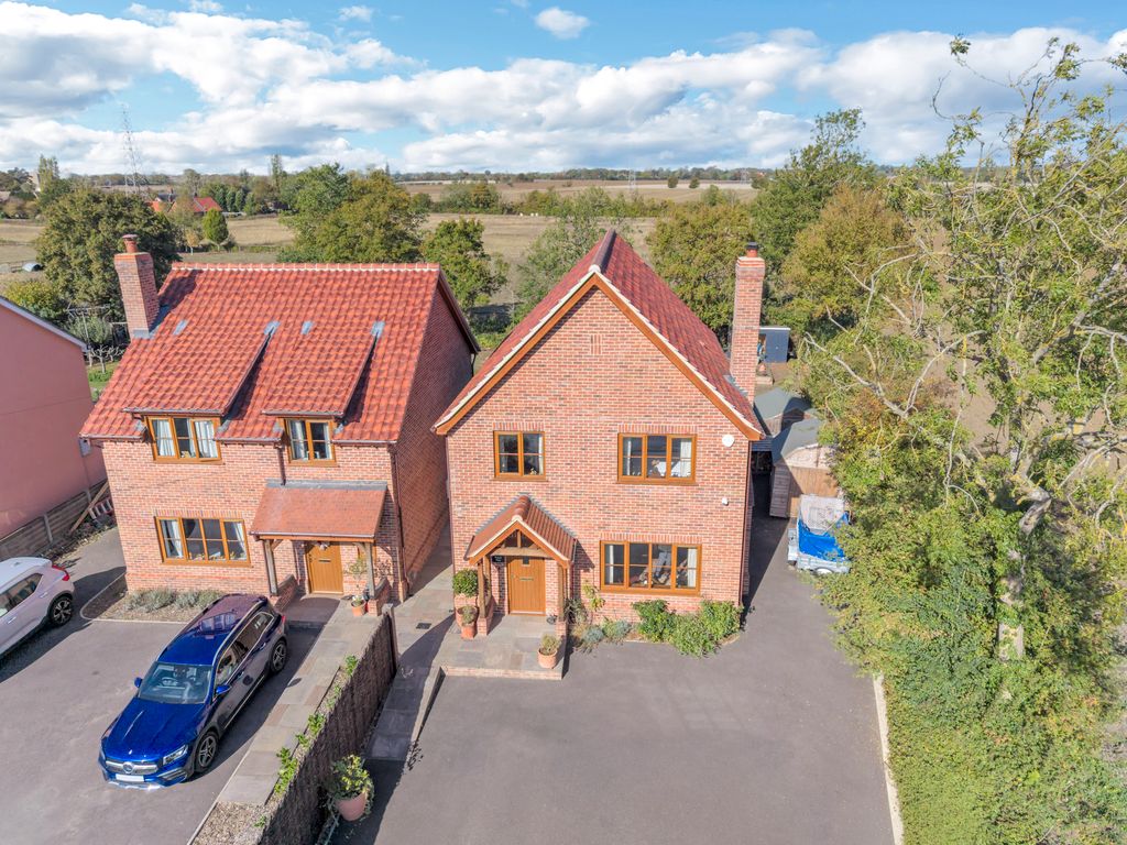 Property photo 2 of 17 Dji_20261002111044_0214_D