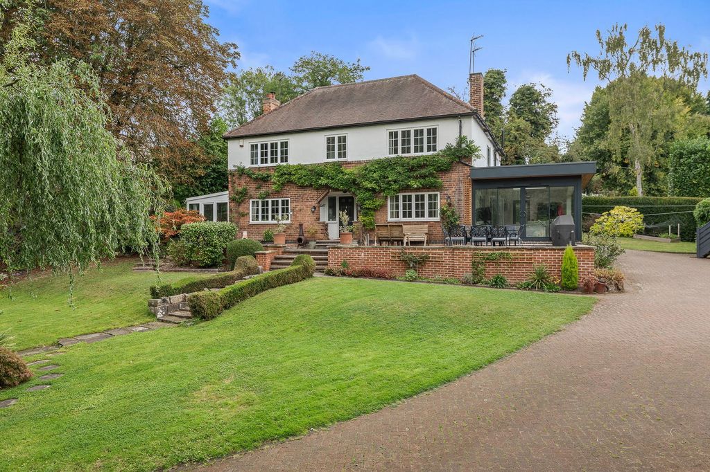 Property photo 1 of 55