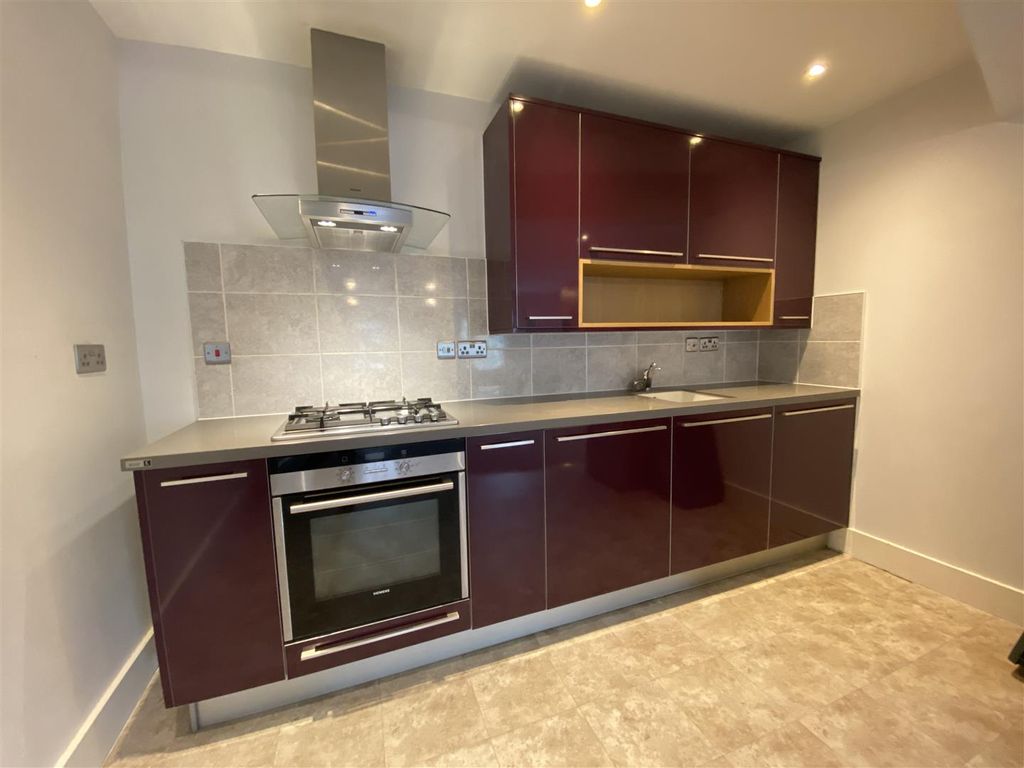 Property photo 3 of 15 Kitchen
