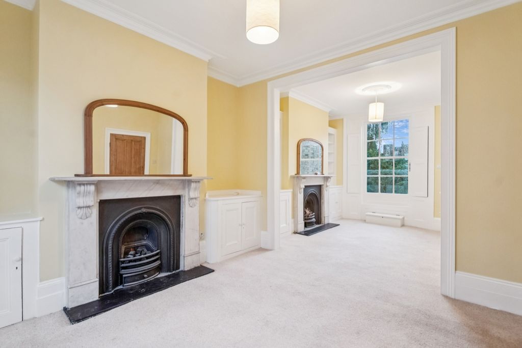 Property photo 3 of 17 Rheidol Terrace