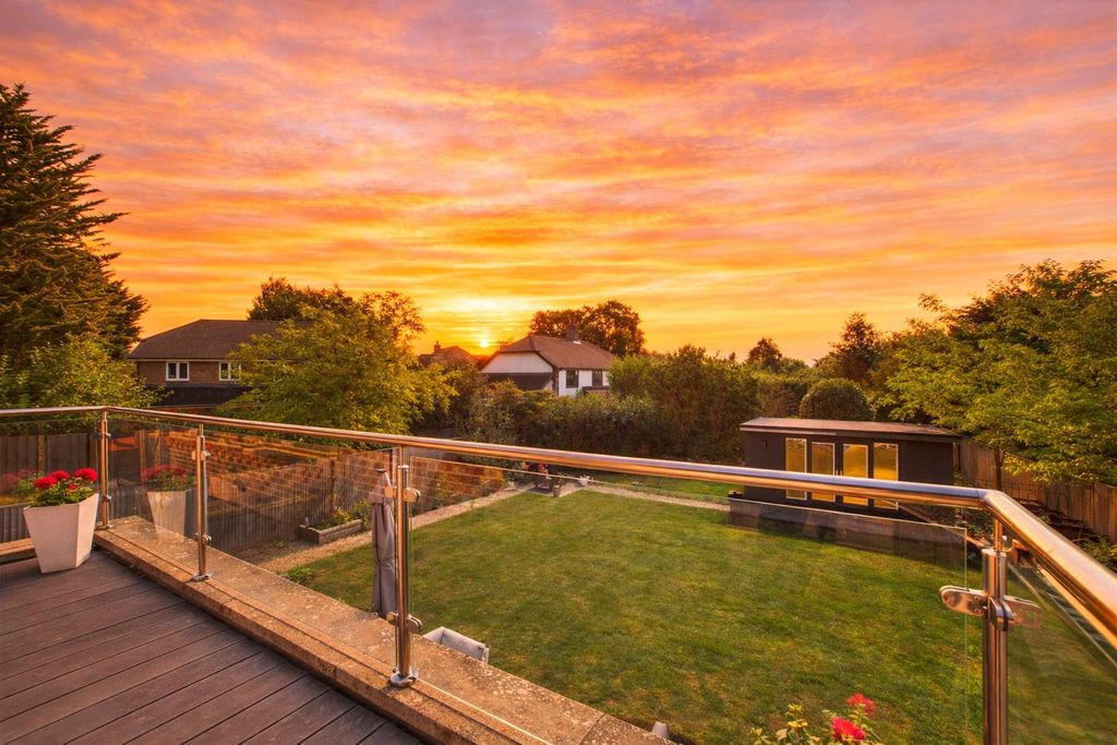 Property photo 3 of 31 View