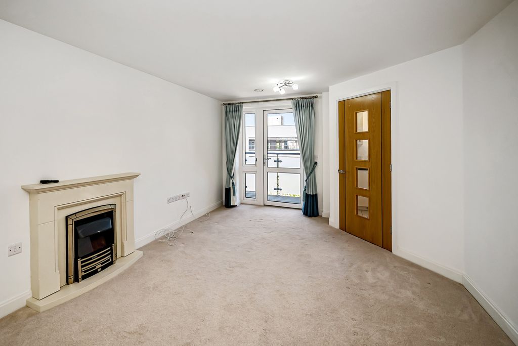 Property photo 3 of 11