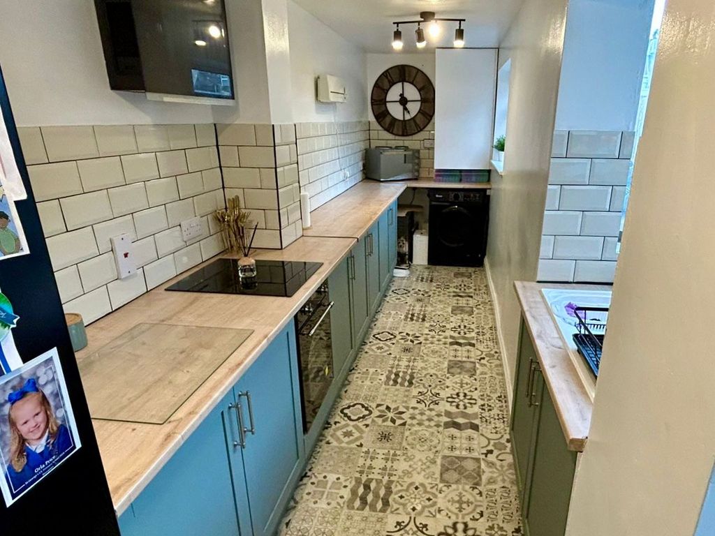 Property photo 3 of 16