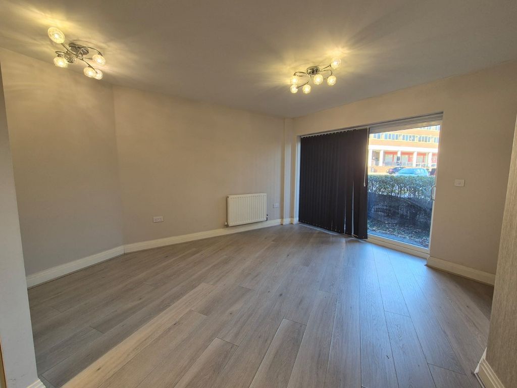 Property photo 3 of 8 Living Room