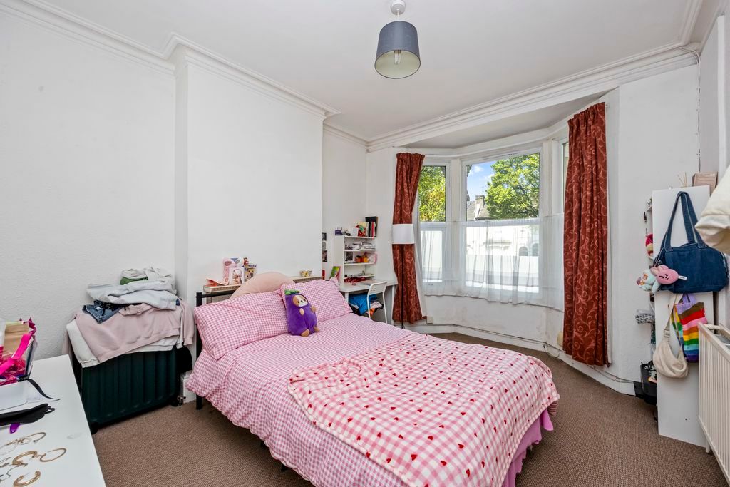 Property photo 3 of 15 Photo 7