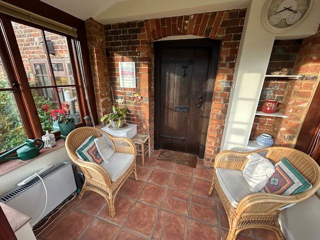 Property photo 2 of 17 Entrance Hall