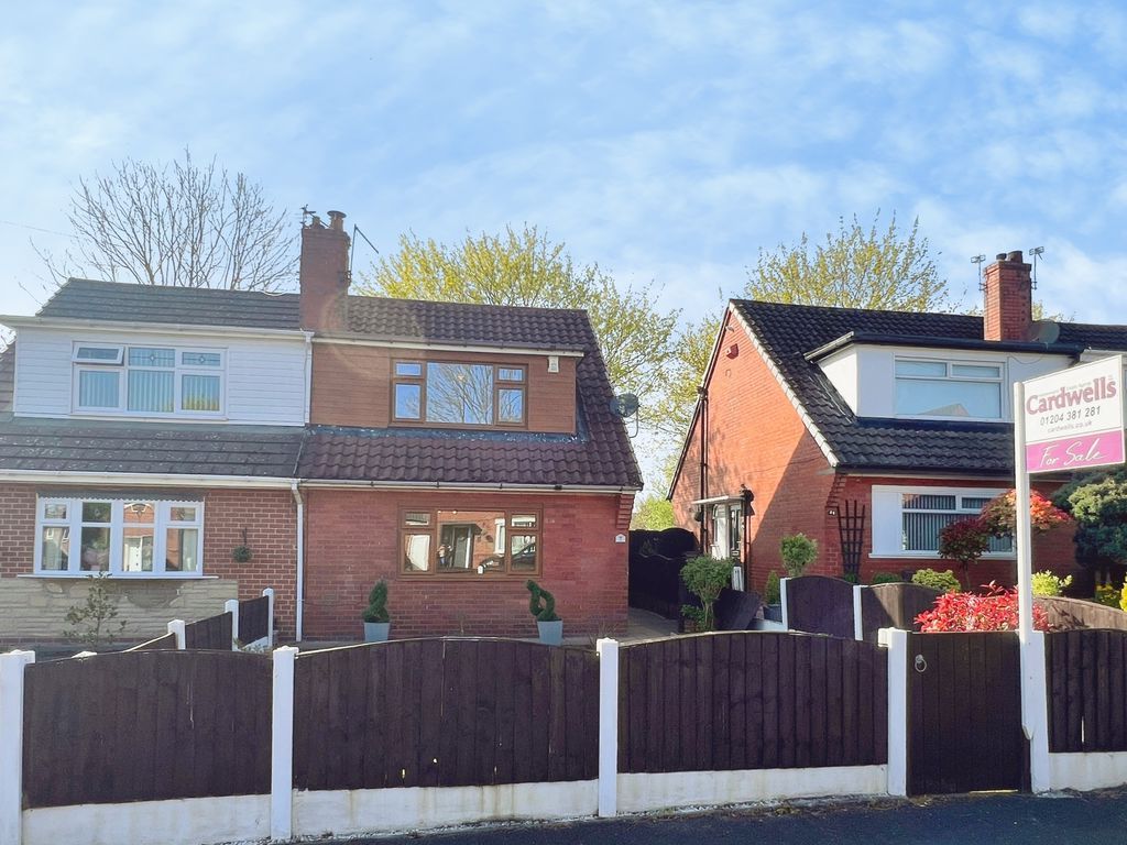 Property photo 1 of 11 External