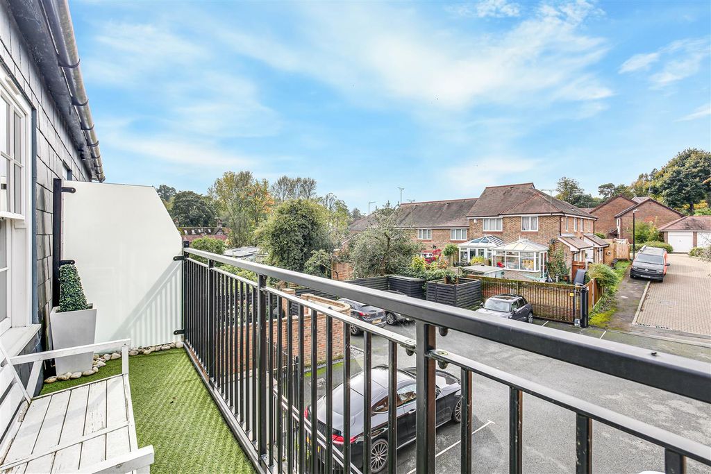 Property photo 2 of 10 15 Balcony View.Jpg