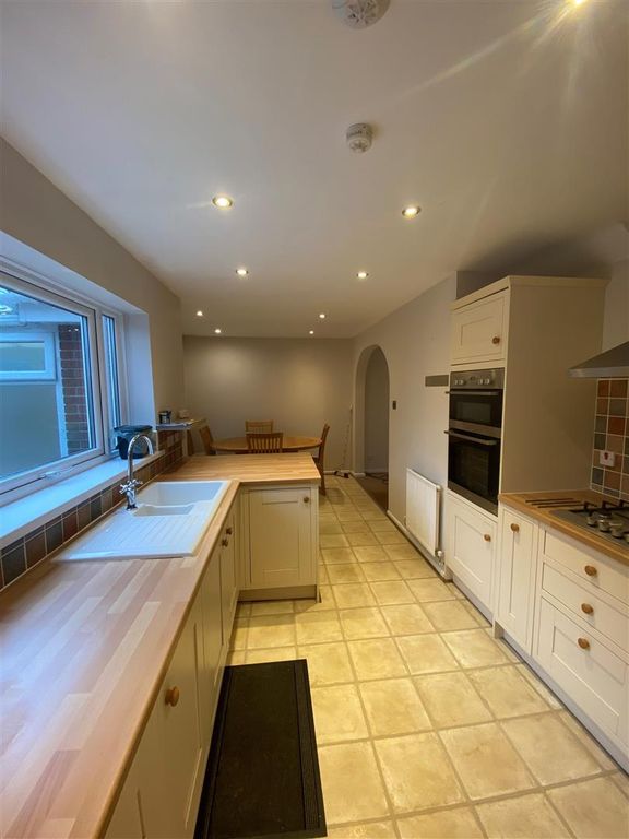 Property photo 2 of 21 Kitchen Diner.Jpg