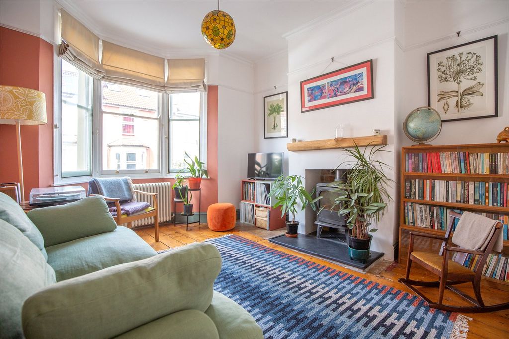 Property photo 2 of 16 Picture No. 08