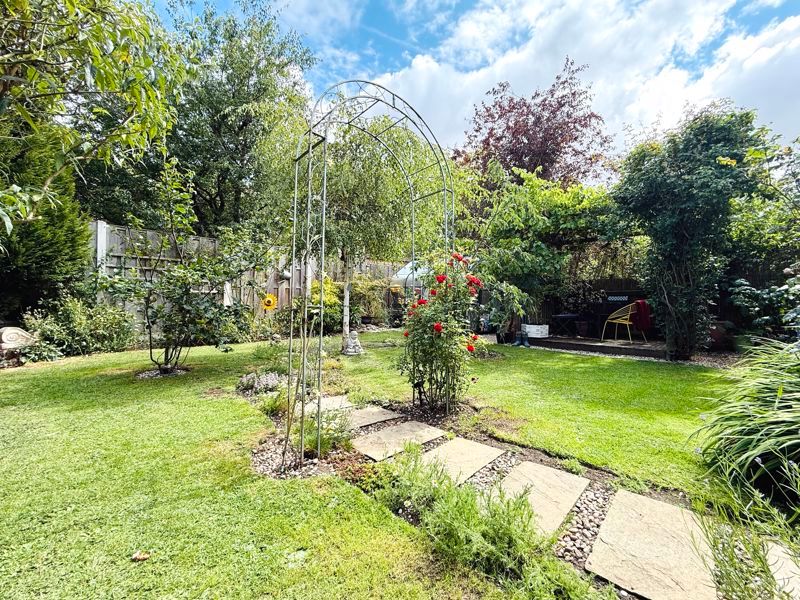 Property photo 3 of 24 Photo 33