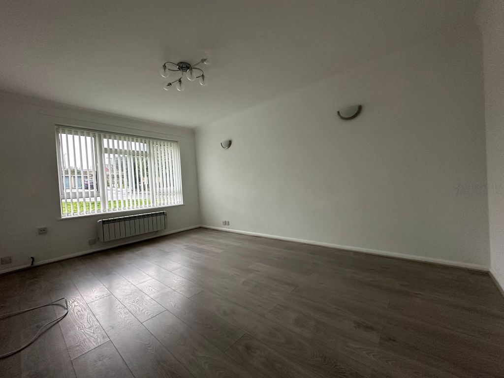 Property photo 2 of 7 Lounge