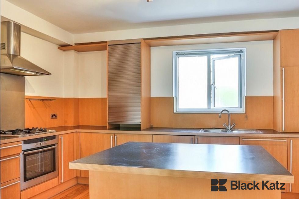 Property photo 3 of 5