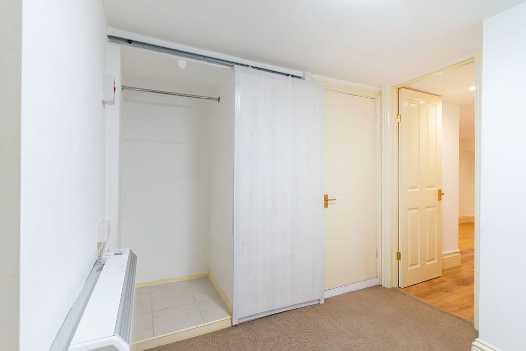 Property photo 3 of 12 Hallway