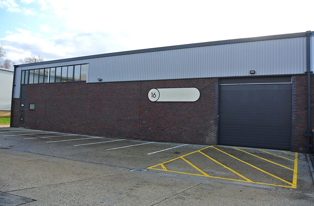 Property photo 1 of 11 External