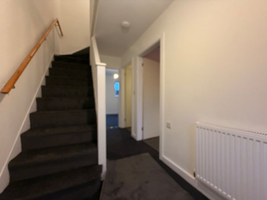 Property photo 2 of 10 Entrance Hallway