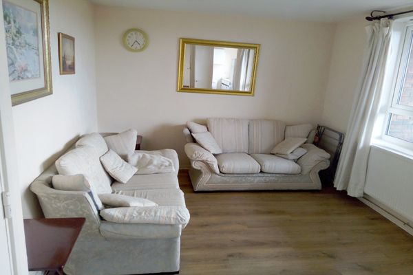 Property photo 2 of 9