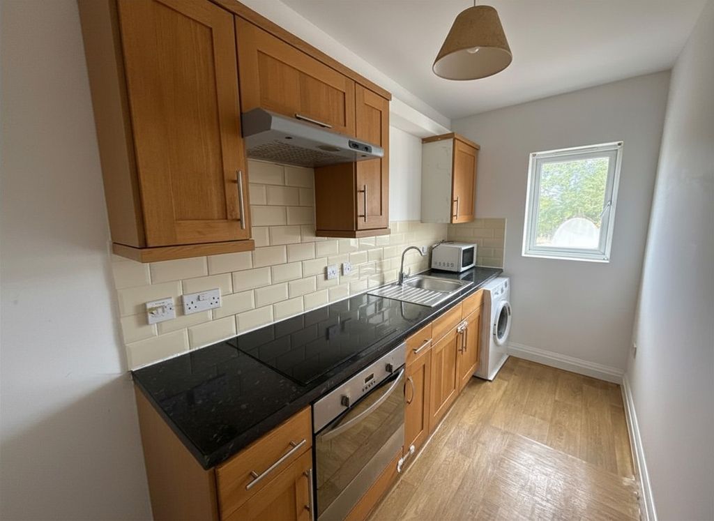 Property photo 1 of 4