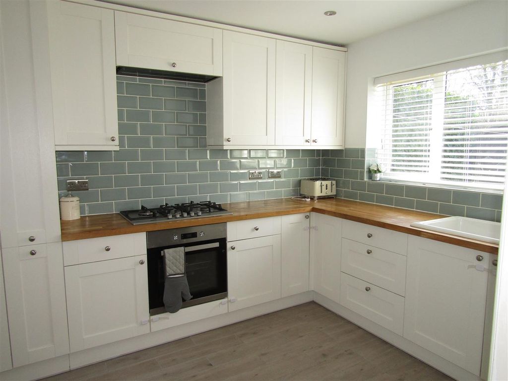 Property photo 2 of 13 Img_8575.Jpg