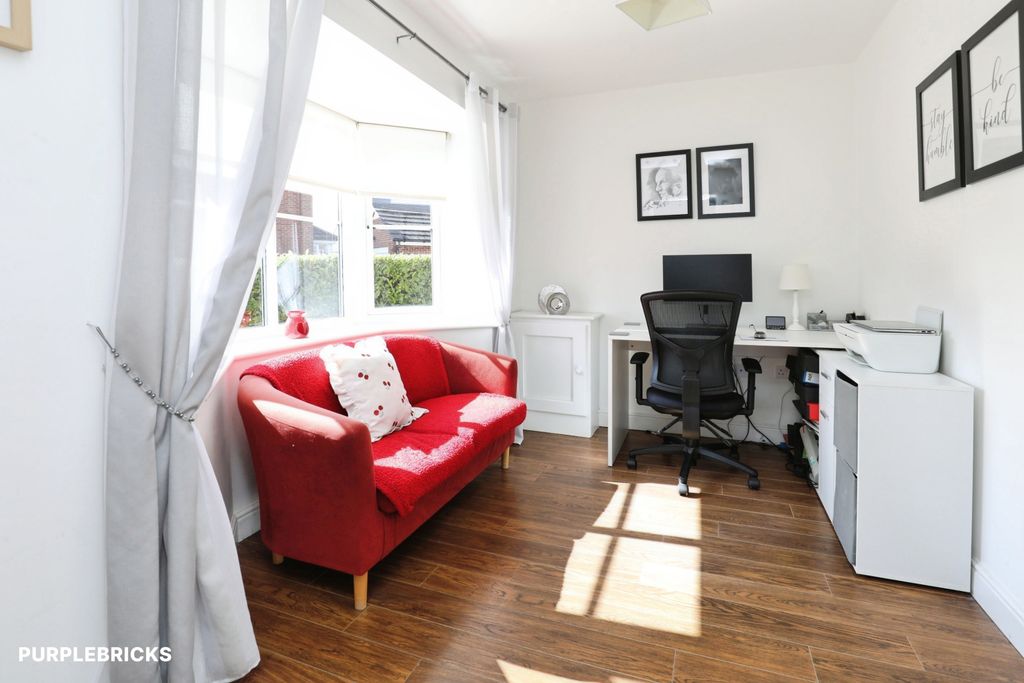 Property photo 3 of 21
