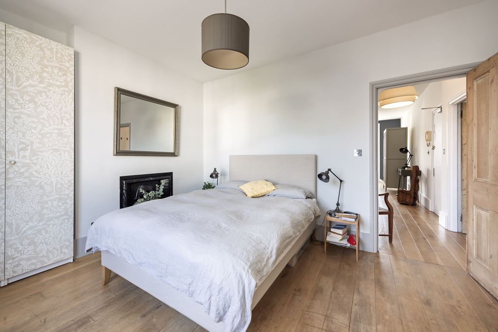 Property photo 3 of 14 383 St Marks Rd-8257.Jpg