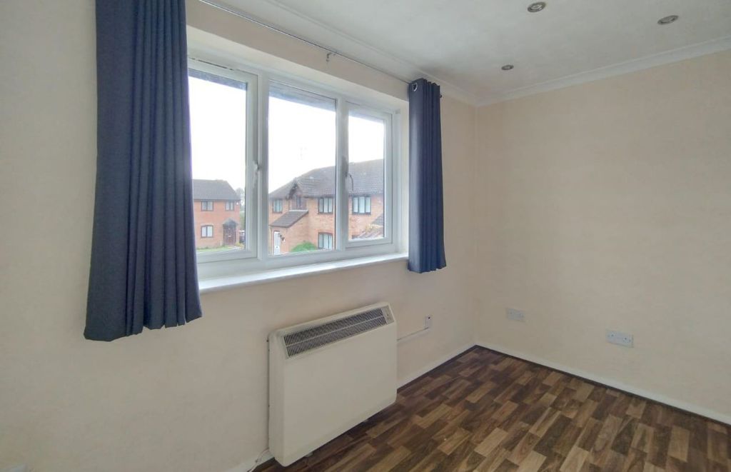 Property photo 2 of 6