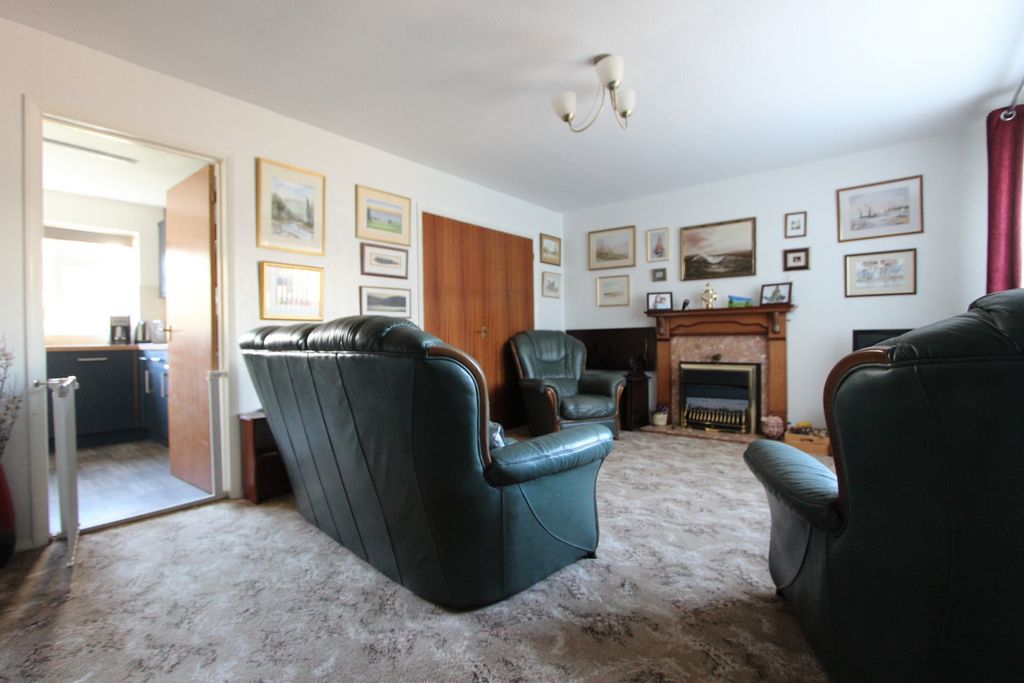 Property photo 2 of 17 Photo 2