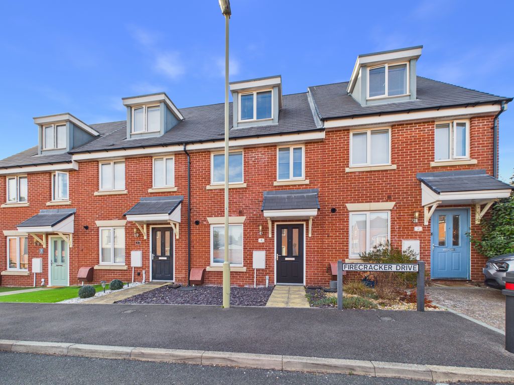 Property photo 1 of 10 3 Bedroom House For Sale In The Popular Strawberry Fields Development