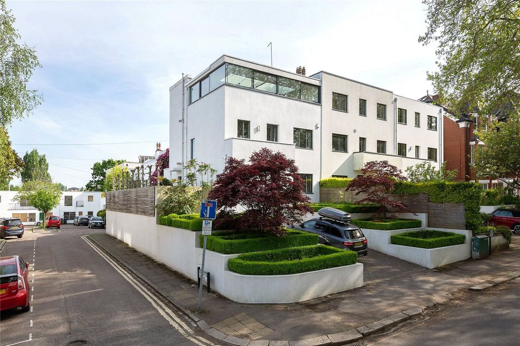 Property photo 3 of 37 Picture No. 03