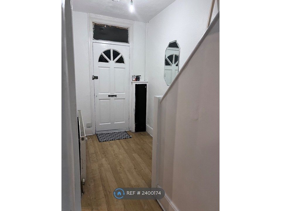 Property photo 1 of 28