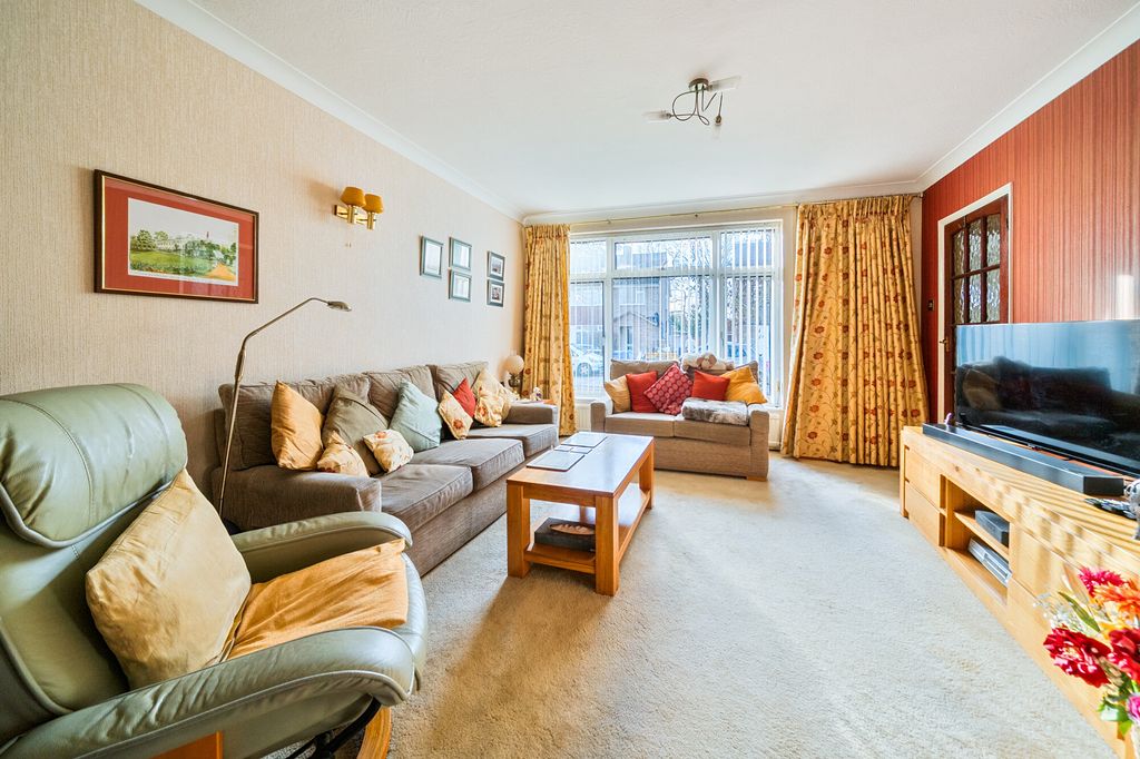 Property photo 3 of 9