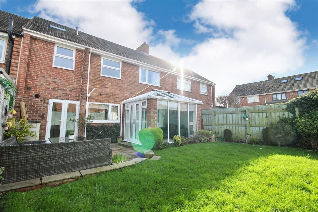 Property photo 2 of 25 External