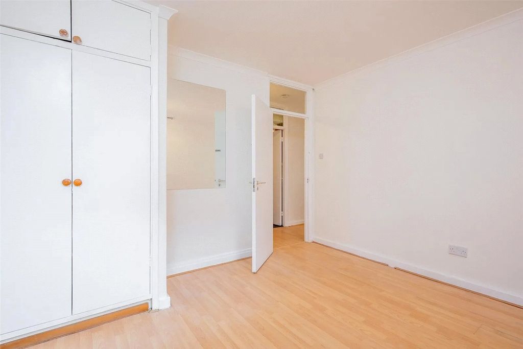 Property photo 3 of 12 Picture No. 13