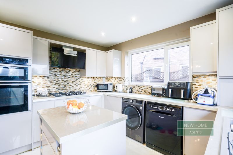 Property photo 2 of 22 Photo 13