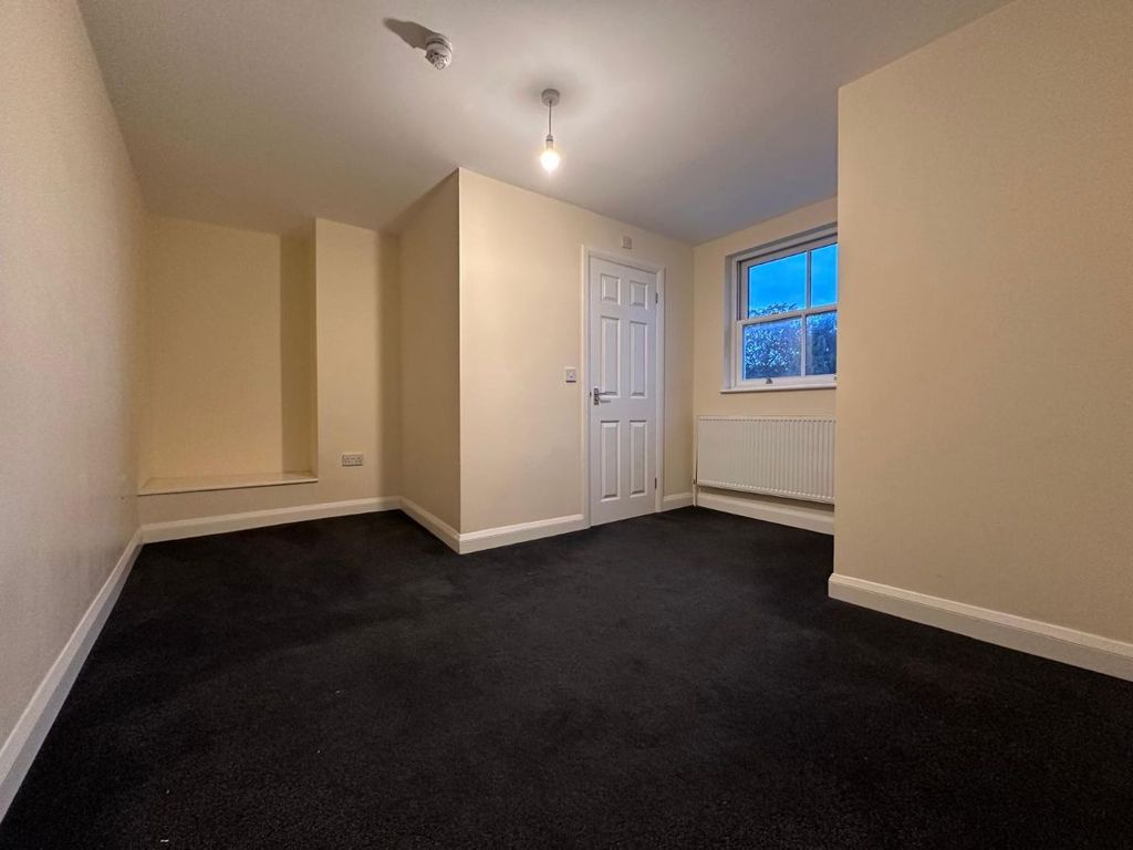 Property photo 1 of 3