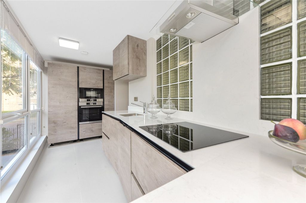 Property photo 1 of 15 Picture No. 09