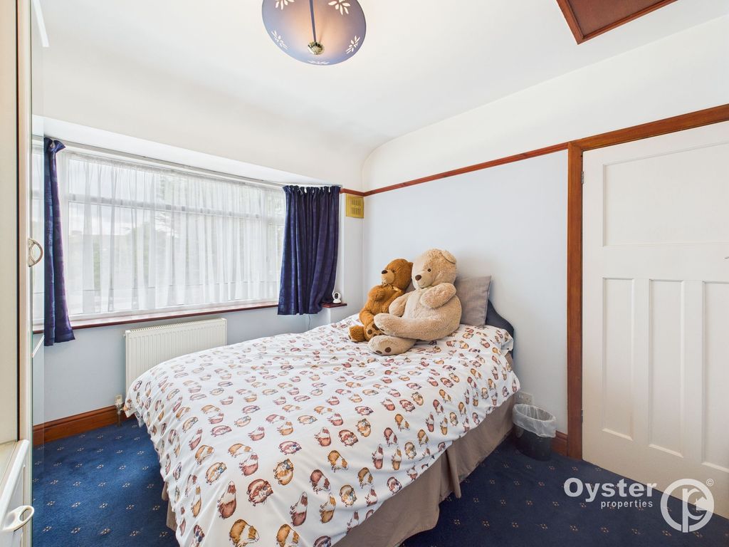 Property photo 3 of 14 Bedroom 1