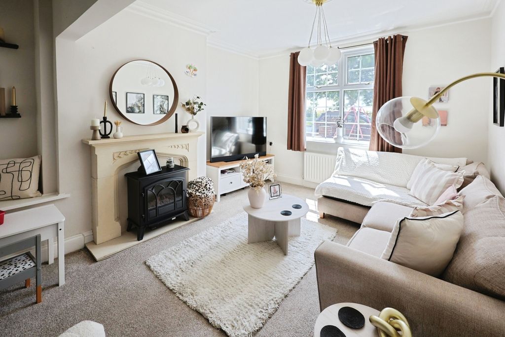 Property photo 2 of 13 Pbox-Img.Jpg