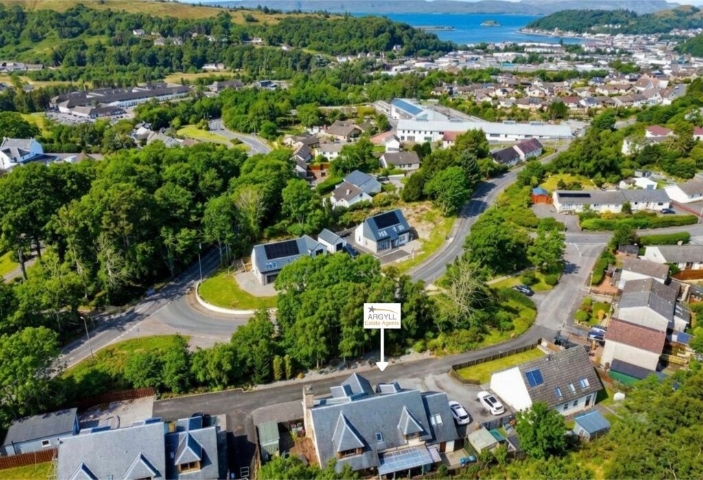 Property photo 2 of 47