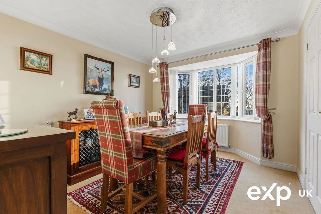 Property photo 2 of 37