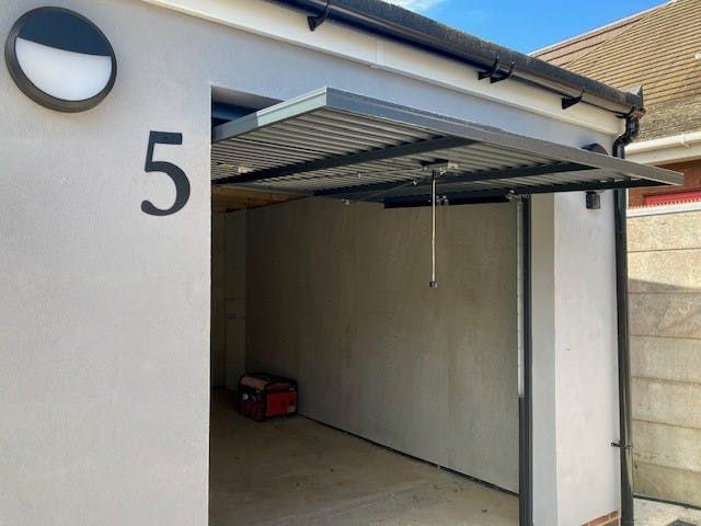 Property photo 2 of 3 Unit 5 Lockup.Jpg