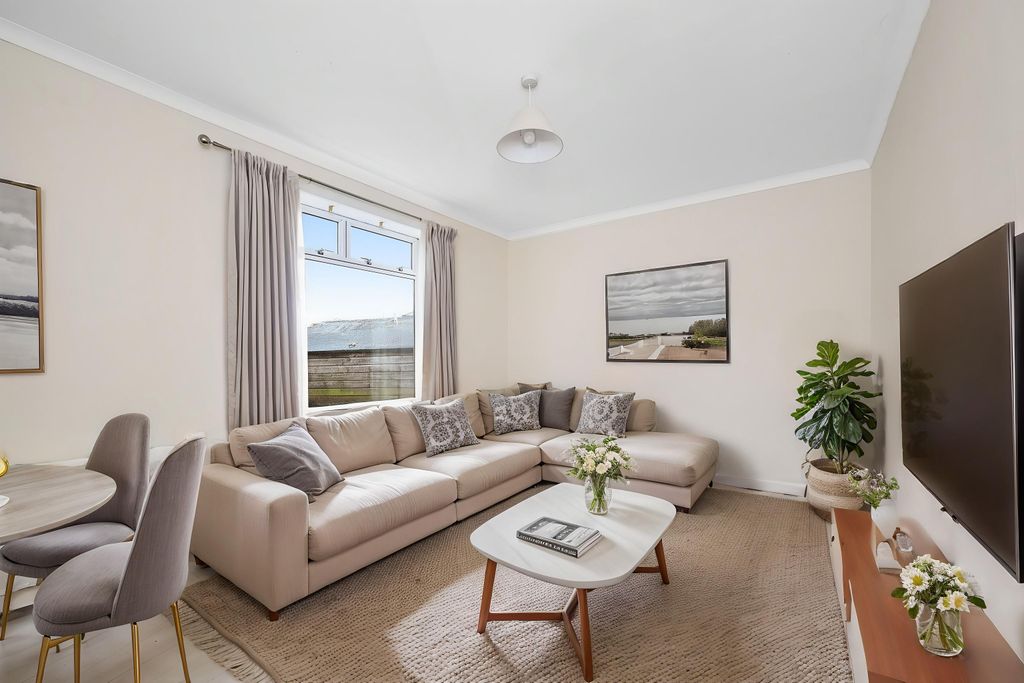 Property photo 2 of 16 Property Image 2